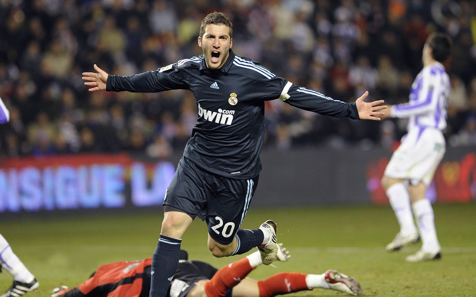 冰与火之歌,哈兰德撕裂防线的艺术与尼斯火力的战术压制