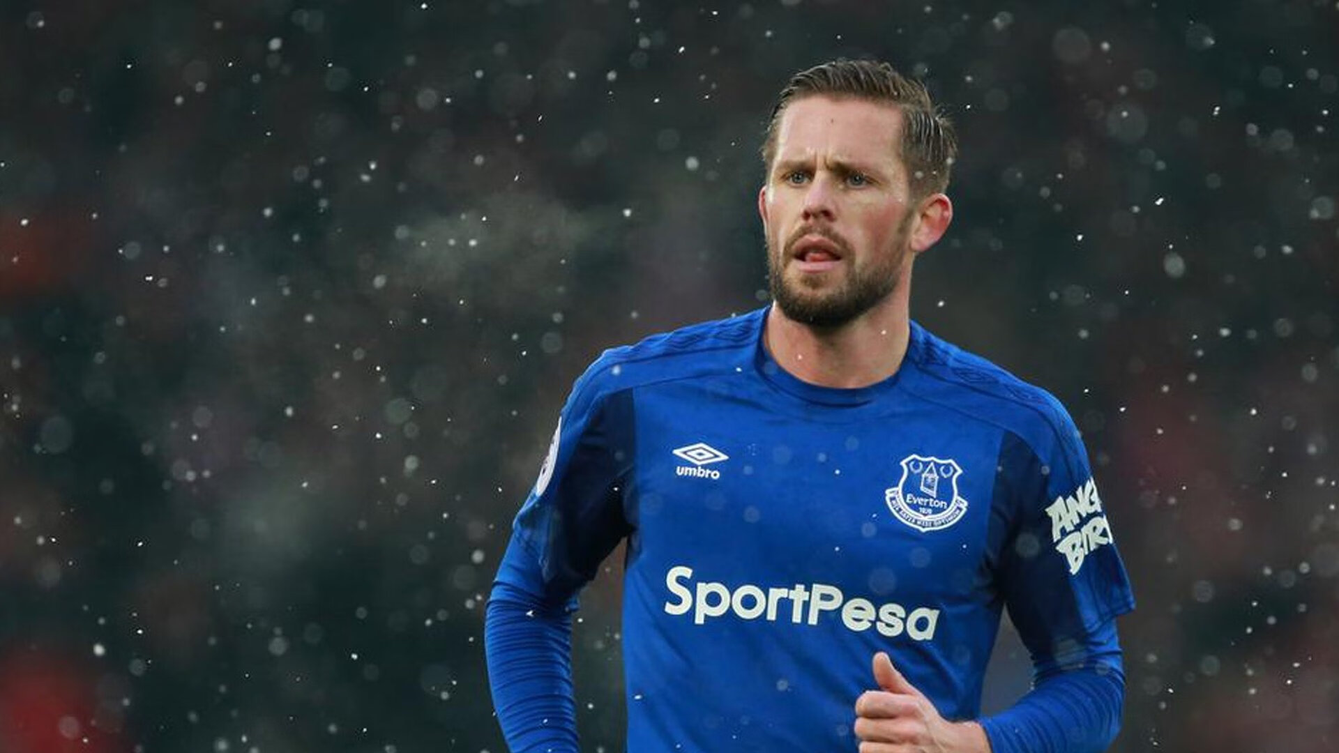 当欧冠淘汰赛的焦点战遇上NBA加时奇迹,活塞与魔术的篮球史诗